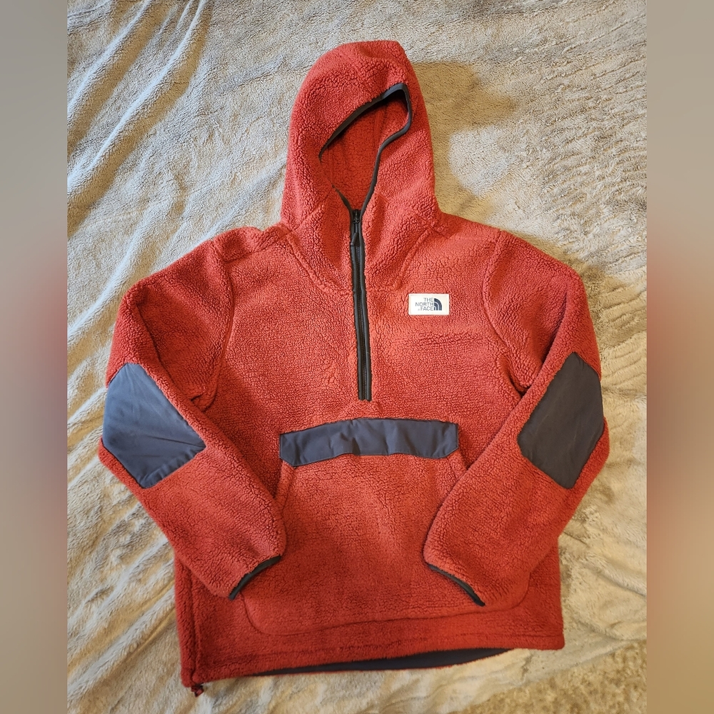North Face fleece pullover 1/2 zip size L
